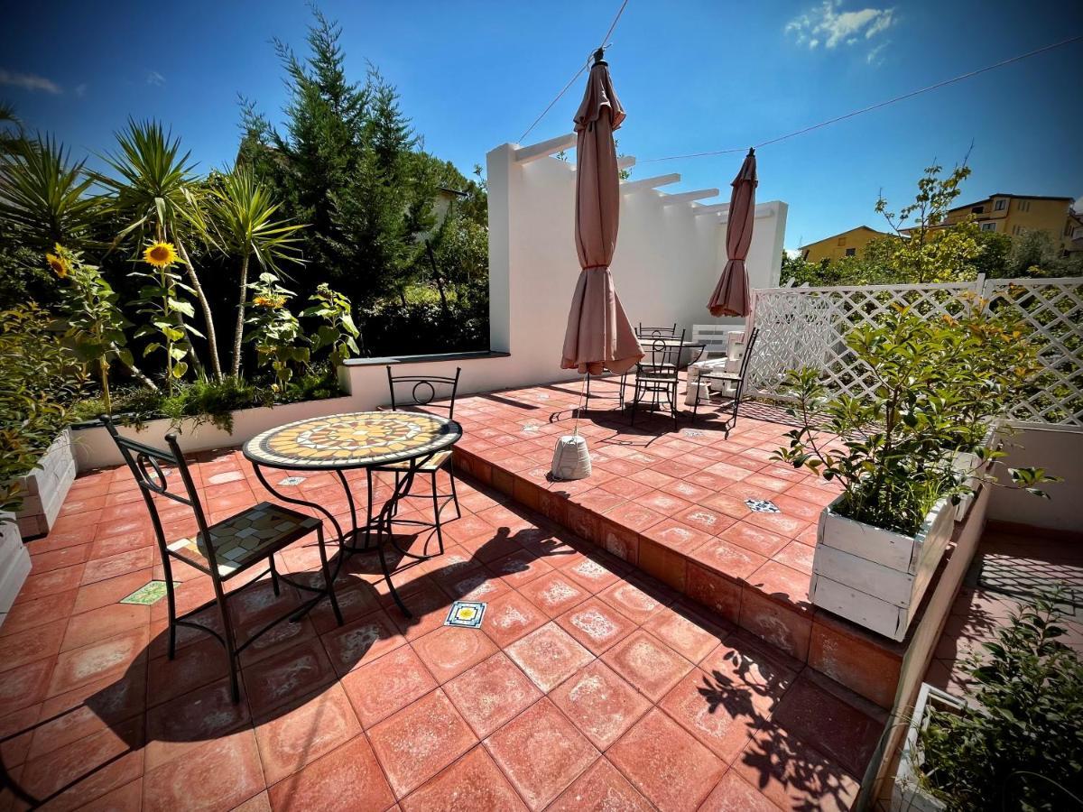 Hotel Le Ceramiche Montalto Uffugo Exterior photo